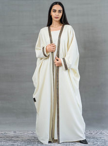 Vente en gros de vêtements islamiques Abaya de Turquie personnalisée Petite abaya de luxe élégante pour femmes robe musulmane Abaya de Dubaï à manches volantées en satin - Product Image 2