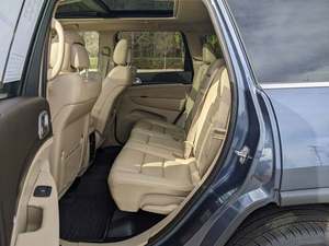 Jeep Grand Cherokee Limited 4WD SUV 2021 Súper Limpio con Asientos de Cuero, Techo Panorámico, Faros LED y Transmisión Automática - Product Image 6