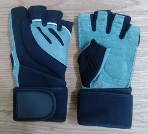 Gants d'entraînement de gymnastique respirants pour hommes et femmes Gants d'haltérophilie demi-doigt avec support de poignet Protection antidérapante de la paume - Product Image 6