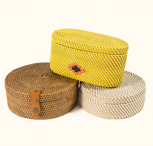 Panier de rangement en rotin jaune simple et écologique Sisu Handicraft avec poignée, multi-usages pour l'utilisation alimentaire - Product Image 1