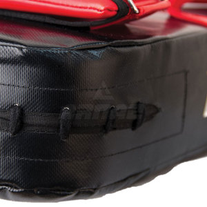 Almohadilla tailandesa duradera para entrenamiento de boxeo y Kickboxing con diseño de agarre cómodo Almohadilla tailandesa Premium con costuras reforzadas - Product Image 5