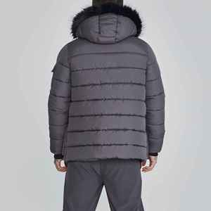 Veste matelassée thermique conçue pour les voyages d'hiver avec une isolation douce, des coutures durables et un port confortable - Product Image 6