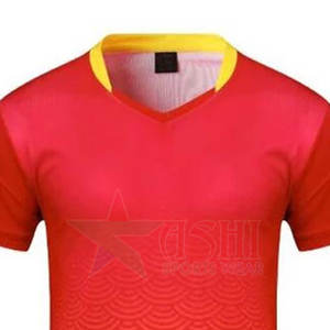 Tenues de football respirantes sur mesure grandes tailles, ensemble maillot et short à transfert thermique avec nouveau design - Product Image 2