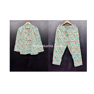 Conjunto de Pijama de Dos Piezas de Algodón para Mujer, Estampado Floral, Cintura Elástica, Verano, con Logotipo Frontal, Ropa de Dormir de Alta Calidad - Product Image 1