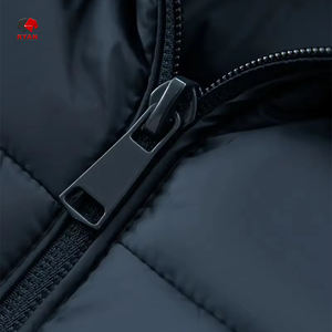 Fabricant de vêtements OEM sur mesure, vestes matelassées en duvet imperméables pour hommes, taille plus, avec logo personnalisé - Product Image 6