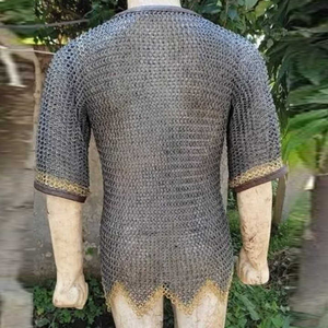 Cota Medieval Hecha a Mano Medias Mangas Acabado Engrasado 09 mm Anillo Plano Remachado Armadura Zig Zag Hauberk Modelo Hecho de Acero Suave - Product Image 2