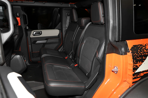 Gran Oferta 2024 2025 Ford Bronco 2.3T Big Sand Dune Limited Personalizado 4x4 SUV Todoterreno 10AT 5 Puertas 5 Asientos SUV Usado - Product Image 5