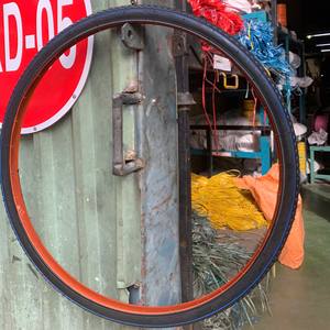 Chambres à air et pneus de vélo BMX de haute qualité fabriqués au Vietnam, accessoires 16x1.75/20x1.90 Modèle 26x1x3-8 Garantie 12 mois Vietnam - Product Image 5