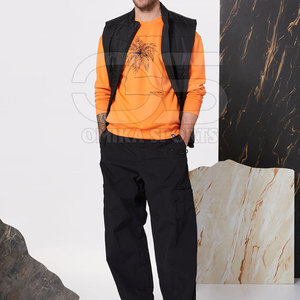 Elegante sudadera de hombre con diseño gráfico impreso Casual Loose Fit Warm Pullover para uso diario - Product Image 3