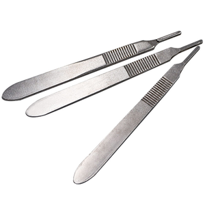 Poignée de scalpel en acier inoxydable de qualité supérieure pour la chirurgie de précision Meilleur vendeur pour les professionnels de la chirurgie - Product Image 1