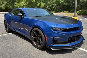 Chevrolet Camaro 1SS Coupé 2020 Usado en Excelentes Condiciones, 21 mil Millas, Transmisión Manual de 6 Velocidades, Motor V8 LT1 de 6.2 Litros, Paquete de Rendimiento SS 1LE Track - Product Image 2