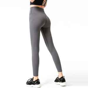 Ensemble de yoga confortable pour femmes de haute fabrication avec couleur unie/logo personnalisé marque privée 100% coton ensembles de fitness pour femmes - Product Image 2