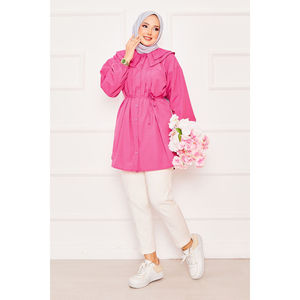 Camisa Hijab Fucsia con Doble Cuello y Cintura Ajustable con Cordón, Estilo Modesto - Product Image 1