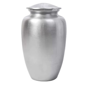 Urne funéraire en métal argenté satiné pour cendres humaines, design décoratif de style campagnard français, vase de table, taille adulte, prix de gros - Product Image 1