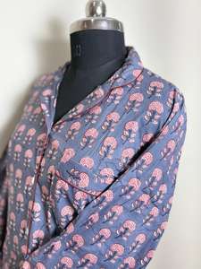 <span class=keywords><strong>Camicia</strong></span> da notte stampata in cotone da <span class=keywords><strong>donna</strong></span> blu con motivo albero rosa - Product Image 2