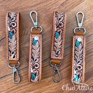 Nouveau porte-clés en cuir usiné à la main pour femmes personnalisé fait à la main porte-clés de voiture en cuir véritable de haute qualité porte-clés universel en métal - Product Image 1