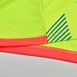 Camiseta de Fútbol de Manga Corta, Diseño Moderno, Transpirable, Tejido Suave, 100% Poliéster, Ropa Deportiva para Equipos - Product Image 5