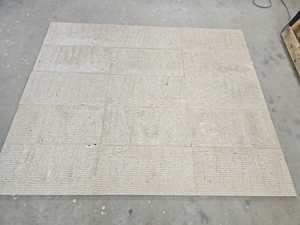 Pannello di rivestimento in travertino 2025 opaco impiallacciato foglio di pietra naturale testurizzato piastrelle da parete scanalate travertino in turchia