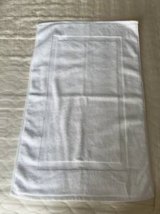 Alfombra de Baño de Algodón 100% Premium para Hotel - Product Image 2