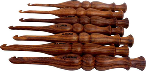Ganchos de ganchillo de madera hechos a mano modernos de alta venta Diseño ergonómico, perfecto para Amigurumi e hilos finos - Product Image 3