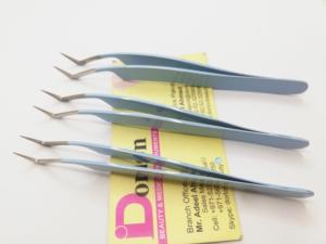 Pinzas de pestañas recubiertas profesionales Logotipo privado Sky Color Punta de fibra semicurvada de acero inoxidable sostenible para pestañas - Product Image 4