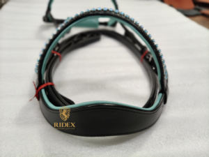 Brida de Cuero para Doma de Primera Calidad con Atractivo Frontal y Muserola de Cristal de adeefa. - Product Image 3