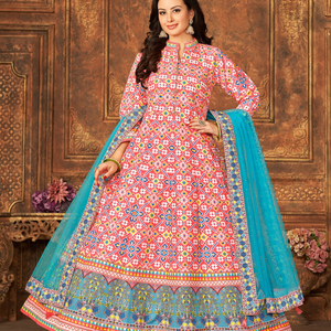 Vestido DE TRABAJO estampado listo para mujer de último diseñador modelo elegante de estilo étnico indio tradicional para adultos ocasiones especiales - Product Image 1