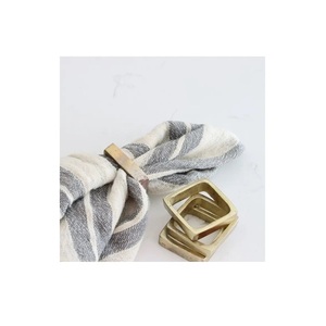 Anillo de servilleta de Metal con forma hexagonal, soporte de servilleta hecho a mano de alta calidad, chapado en oro, Decoración de mesa, anillo de servilleta de lujo - Product Image 3