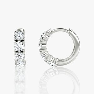 Pendientes de Aro Vintage con Moissanita de Corte Brillante de 0.60Ct en Plata de Ley Chapada en Oro de 5g, Marca Tishya Diamond - Product Image 2