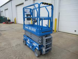 Elevador de tijera Genie GS1932 más vendido - Product Image 4