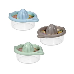 Spremiagrumi manuale in plastica, colori assortiti - Product Image 1