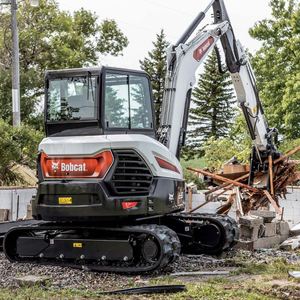 Bobcat E60 Mini Excavator <b>for</b> <b>sale</b> features 55 HP turbo diesel engine and 12315 lb operating <b>weight</b> performance - Product Image 3
