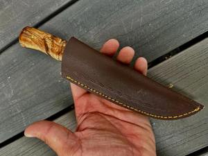 Couteau de chasse Damas personnalisé fait à la main forgé à la main lame en acier Damas gaine en cuir OEM pris en charge nouveau Design couteau de Cowboy - Product Image 6