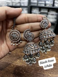 Jhumkka Jhumkas เพชรอเมริกันมีดีไซน์ตัดดาวขนาดใหญ่พร้อม mangtikka Jhumkas คุณภาพสูงเหมาะสำหรับผู้หญิงในโอกาสพิเศษ - Product Image 4