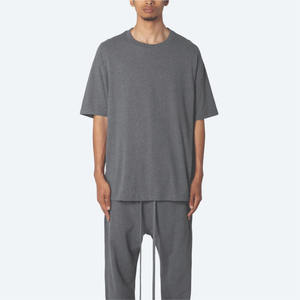 Logotipo personalizado, el mejor material y nuevo modelo, superventas, servicios ODM hechos en fábrica para camisetas de hombre - Product Image 1