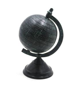 Globo decorativo de mesa de oficina de metal de alta calidad a los mejores precios con base de aluminio indio hecho a mano a granel - Product Image 1