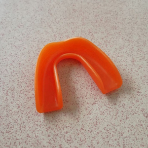 Protector bucal deportivo para adultos para boxeo y MMA Protectores de dientes Boquilla personalizable Protector de dientes para adultos - Product Image 6