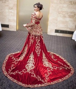 ใหม่-หนัก-ปักบนชุด MAROON-JACKET-TRAIL-KARAKOU ด้วยลูกปัดแก้วคริสตัลประดับ, หิน, dabka Work for Wedding = 2024 - Product Image 1