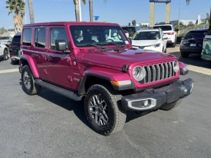 Jeep Wrangler Sahara 4WD 2024 Usado en Buen Estado - Product Image 2