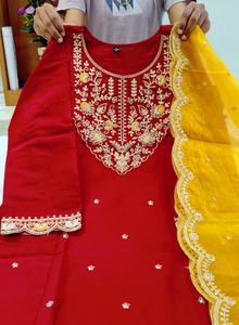 Conjunto de Kurta de Diseñador, Seda Romana con Bordado de Lentejuelas, Kurti Pakistaní con Pantalón y Dupatta, de Proveedor Indio - Product Image 5
