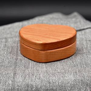 Caja en forma de corazón Venta caliente Regalos y artesanías Cajas de madera Letreros de pared Hecho EN LA India - Product Image 6