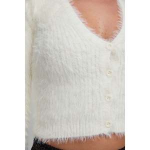 Casual Faux Fur <b>Crop</b> <b>Cardigan</b> with Floral Embroidery <b>Short</b> Length Print <b>Cardigan</b> for Autumn and Spring - Product Image 4