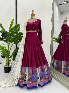 Dernier concepteur Pure Rayon imprimé miroir travail Lehenga Choli par FabZone - Product Image 3