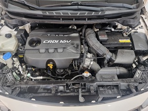 2014 K.I.A K3 Diesel NOBLESSE * TECHO SOLAR + S.KEY + NAVI * limpia y agradable conducción sin accidentes, sedán de tamaño medio de buena calidad - Product Image 5