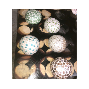 Cuenco de cáscara de coco hecho a mano, convierte la naturaleza en arte con estos cuencos orgánicos y únicos para cenas creativas y tiendas minoristas boutique - Product Image 3