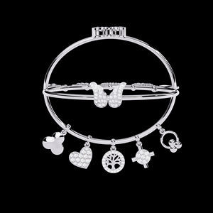 Sweet Simple Blooming Star Moissanite Diamond and Bracelet pour femmes et filles bracelet à breloques - Product Image 1