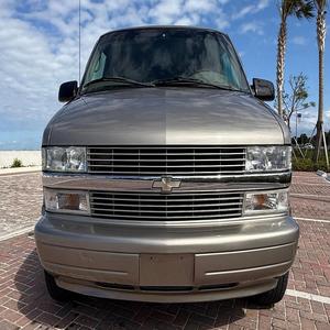 Chevrolet Astro LSAWD 2002 - Product Image 1