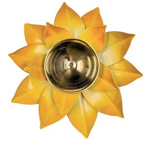 Venta al por mayor aceite de latón indio Diya para rituales religiosos hindúes Pooja latón indio Diya superventas regalo de Diwali de color rojo - Product Image 3