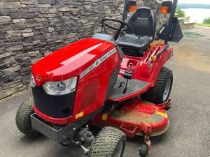 เครื่องตัดหญ้า Massey Ferguson มือสอง/ใหม่ สำหรับงานอุตสาหกรรม/เชิงพาณิชย์ เครื่องยนต์ 2 จังหวะ/4 จังหวะ พร้อมถังเก็บหญ้า กำลังไฟ 1600 วัตต์ มี OEM ให้เลือก - Product Image 2