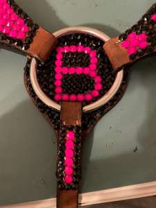 Ensemble de têtière et de poitrail de cheval de qualité supérieure |   Équipement d'équitation durable, confortable et élégant pour l'équitation et l'entraînement au meilleur prix - Product Image 2